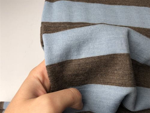Undertøjsuld - flot stribet i lyseblå/brun